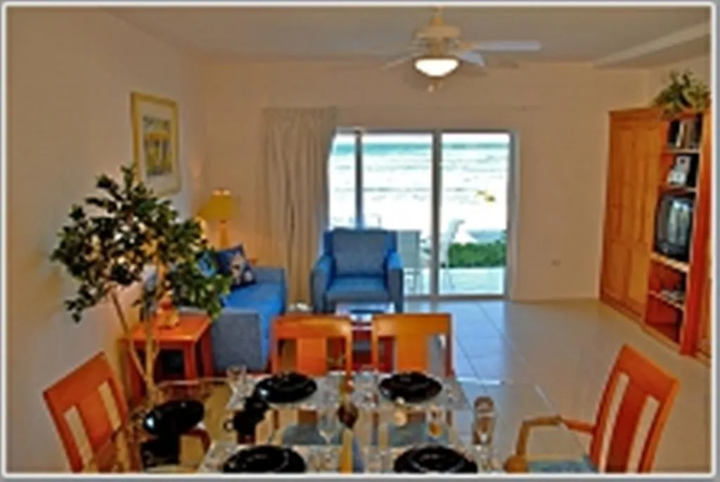 Castaways Cayman Beach Resort North Side 4*, Grand Cayman
